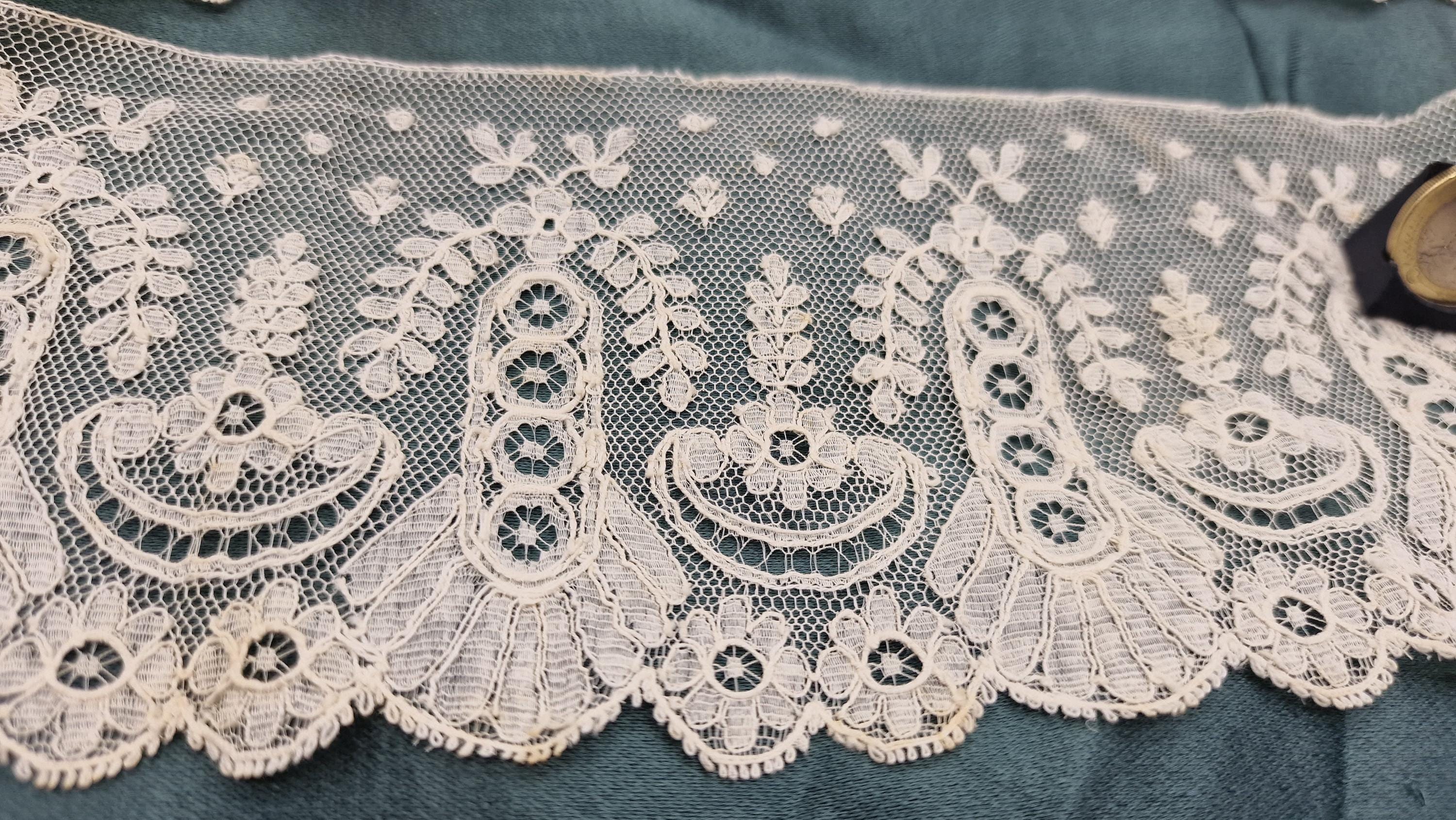 ヴィンテージホワイトレース、アンティークレース刺繍、ホワイト – 1