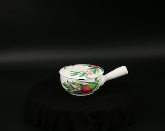 Vintage sauce boat, Porcelaine de Paris, France; 1773, Décor Abondance
