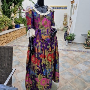 Traditional fallera costume for women