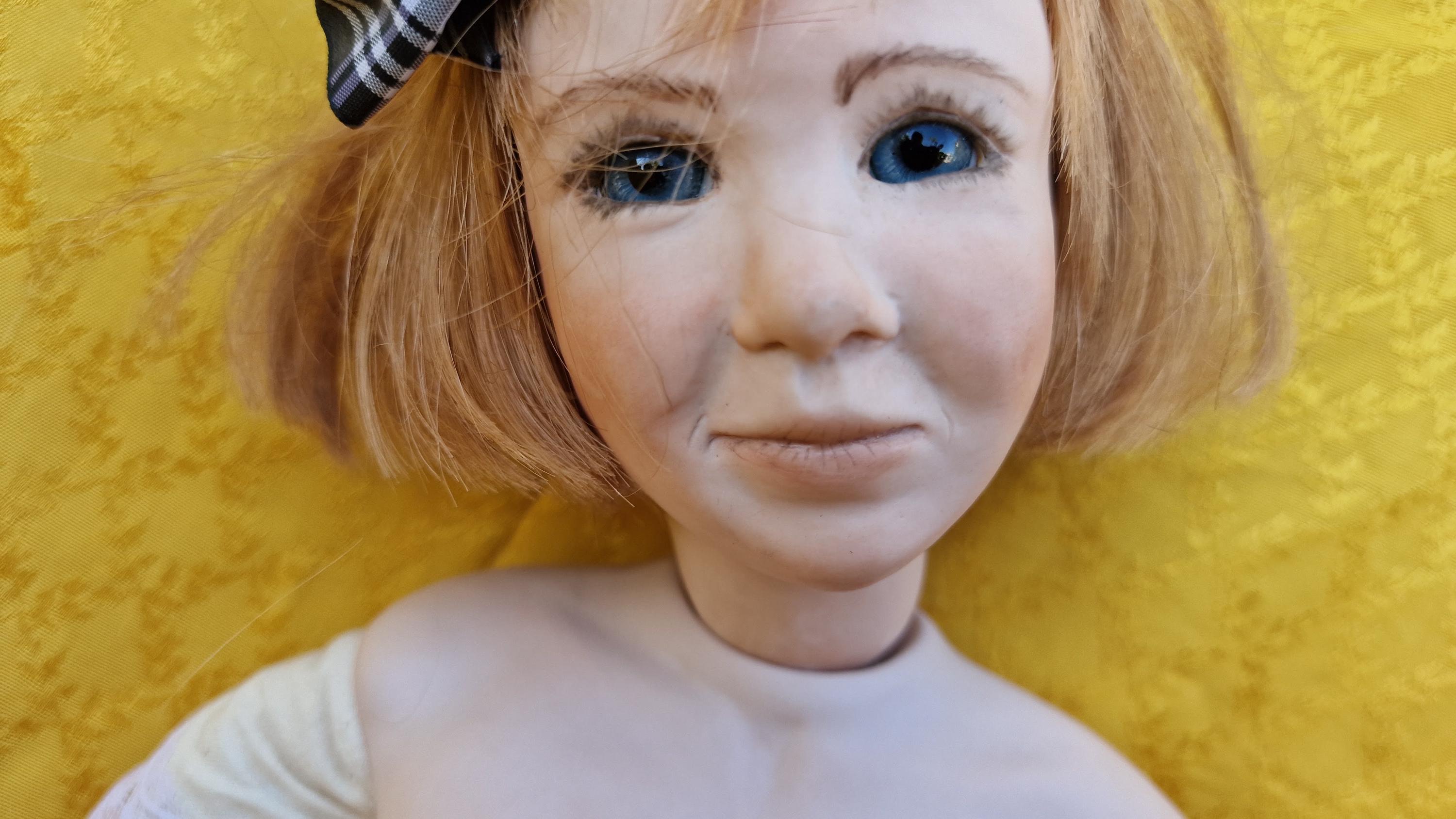 Poupée EGLANTINE d'artiste Chris Noël en porcelaine - 24/50