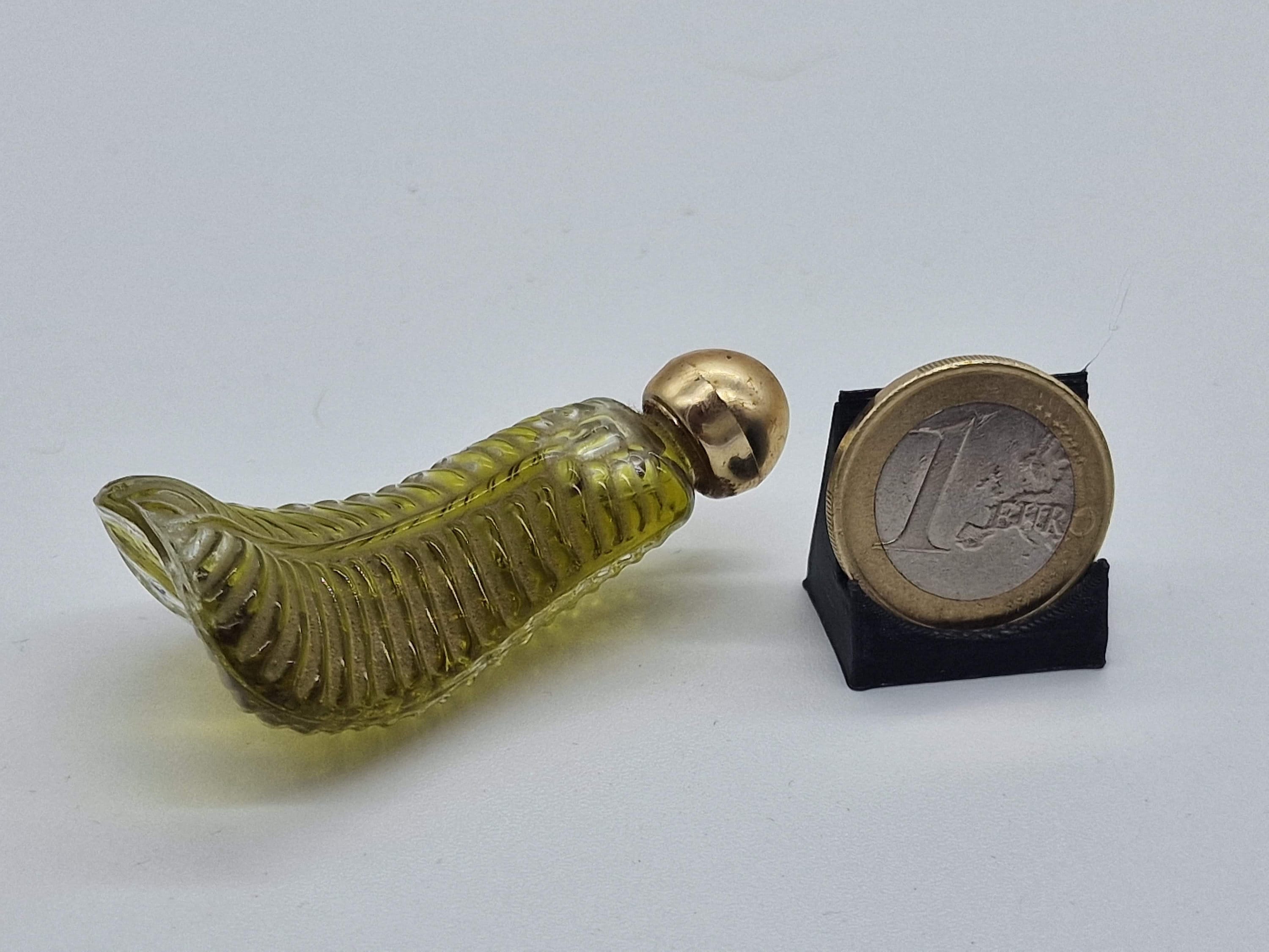 ビンテージ香水ミニチュアボトル ディオール キャシャレル ニナリッチ