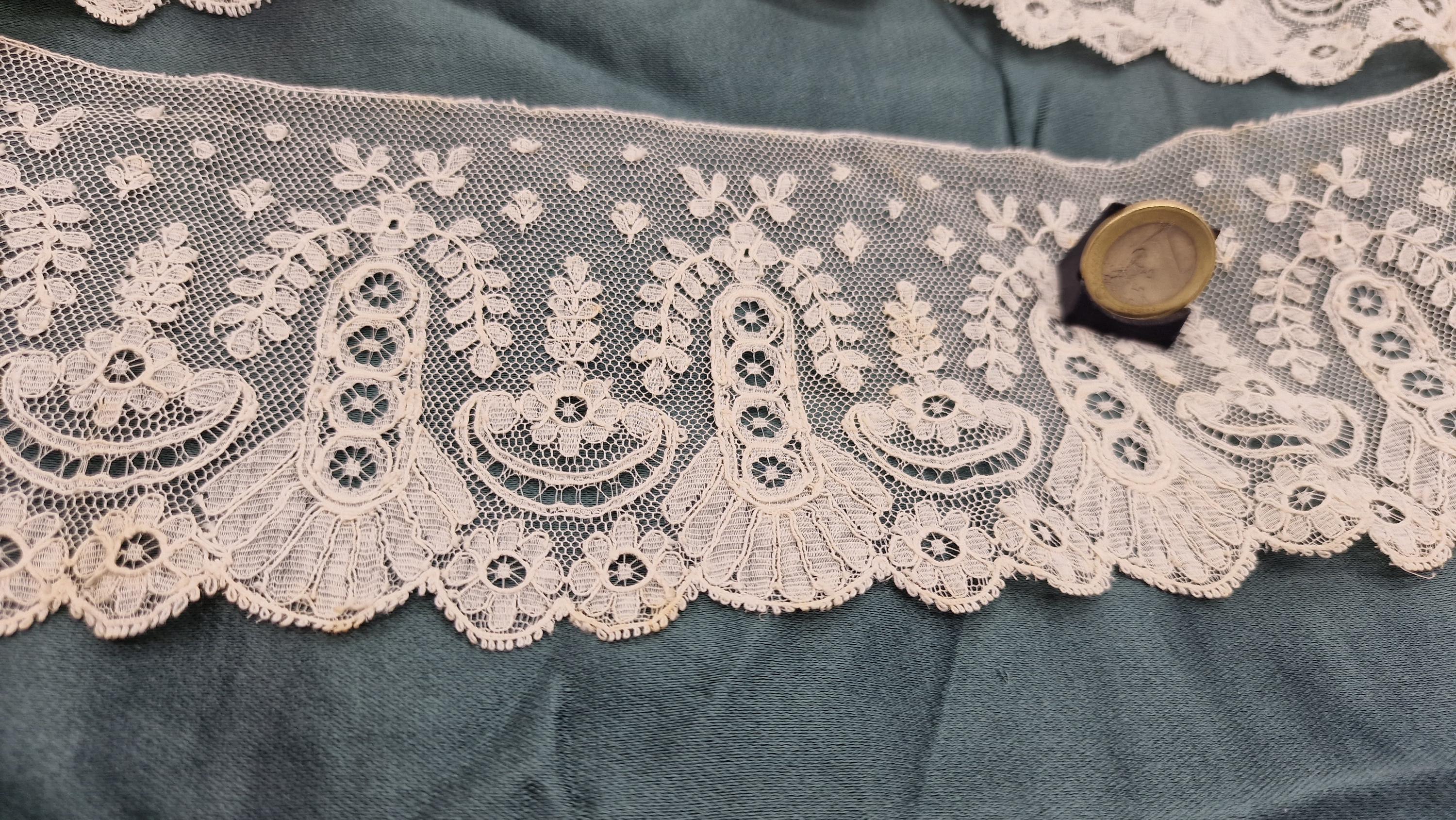 アンティークレース ヴィンテージリボン 花柄ネット刺繍 白コットン