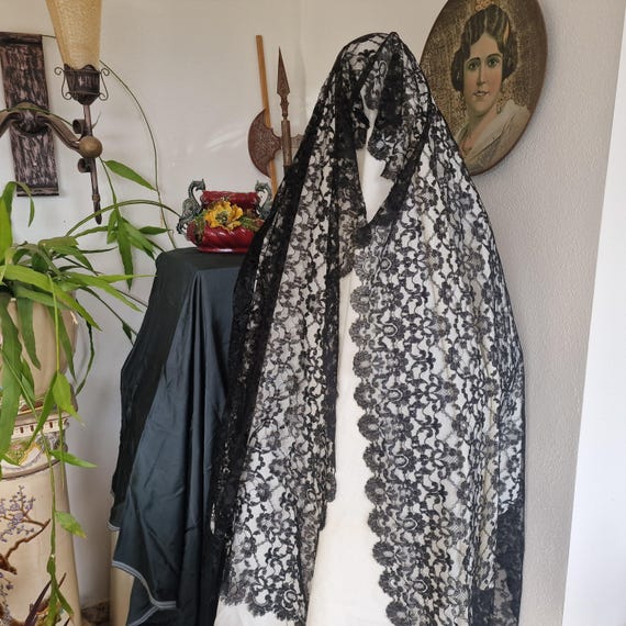 Antique Spanish Mantilla 260x80 Cm - 1940s Black Floral Lace 