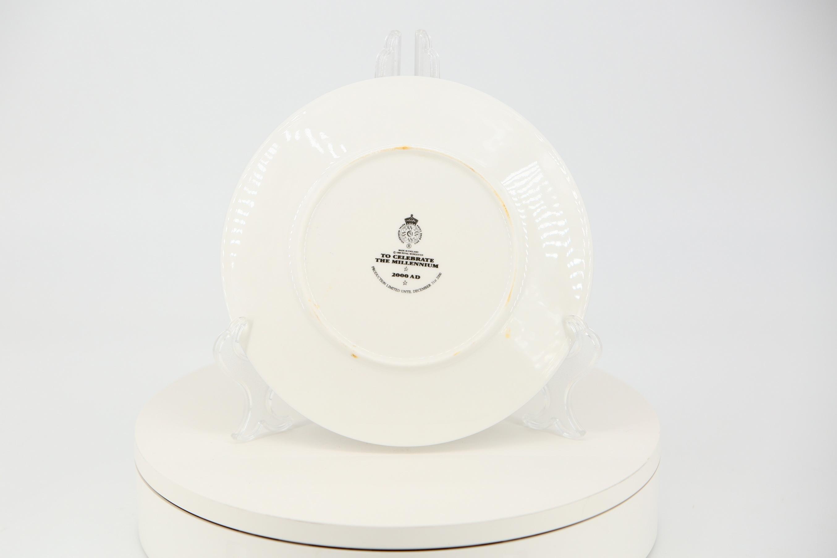 Royal Worcester Millennium 2000 AD Commemorative Plate Bone China