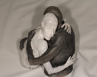 Handmade Raku Ceramic Couple Sculpture – Black & White Crackle Glaze Figurative Art