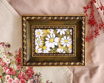 Flower Art Print | Vintage Style Framed Small Art Print |  Daisy Wall Art Gift| Countryside Farmhouse Art| Kitchen Wall Art