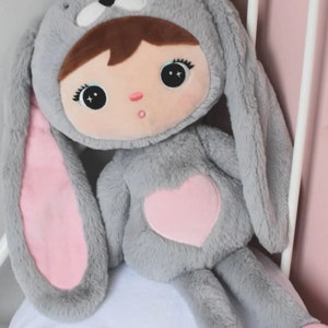 Peluche lapin XXL personnalisable Metoo 48 cm avec nom cadeau de naissance, d'anniversaire et de baptême grau/rosa