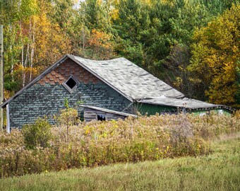 Rustic Farmhouse Print. Wisconsin Fall Landscape Photograph. (Digital Download)
