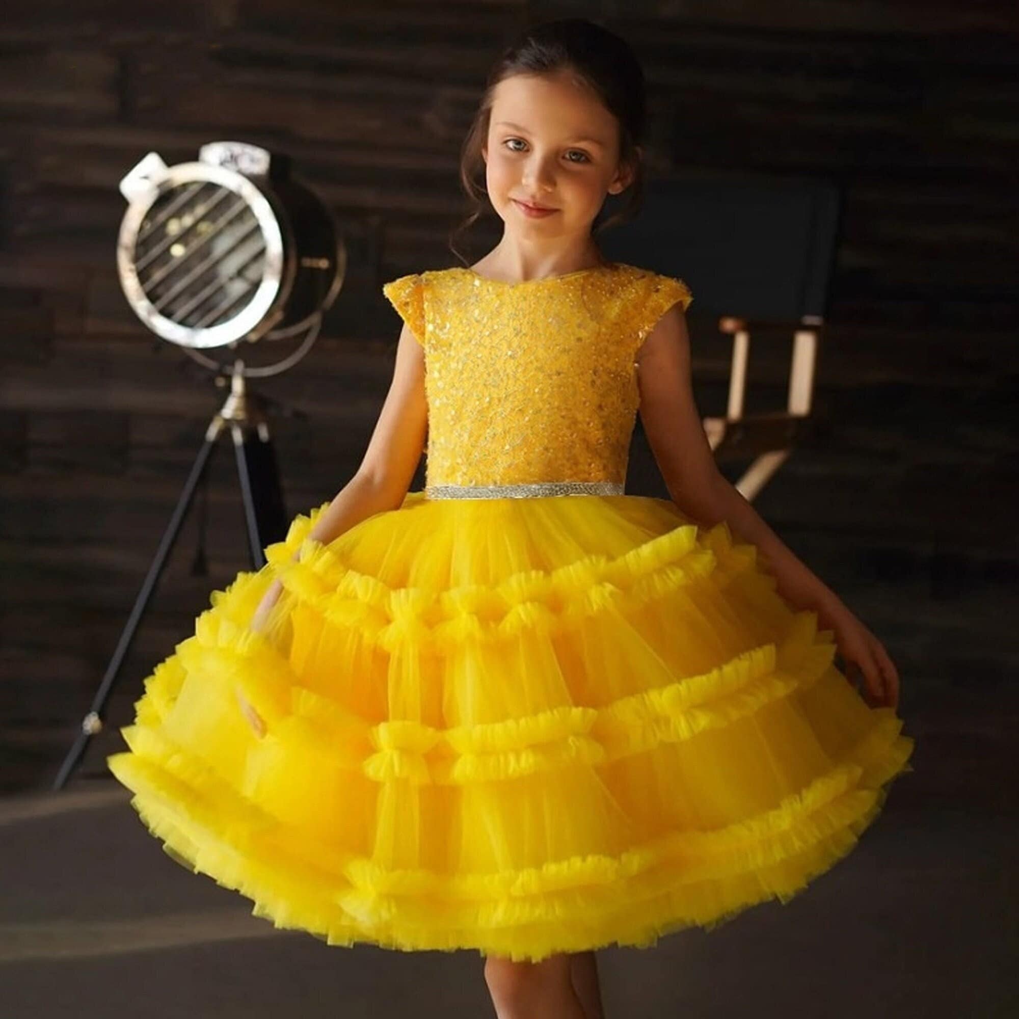 Vestido amarillo de niñas - Etsy España Vestido amarillo de niñas - Etsy España
