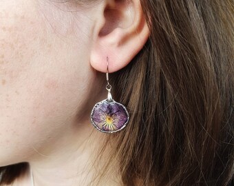 Boho earrings with violet, floral dangle for daily wear, pressed flower jewellery for bohemian look