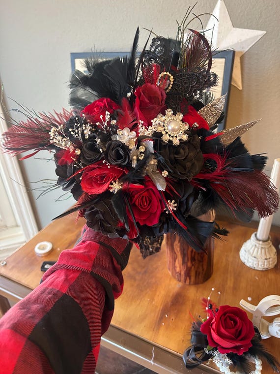 Black And Red Glam Bouquet