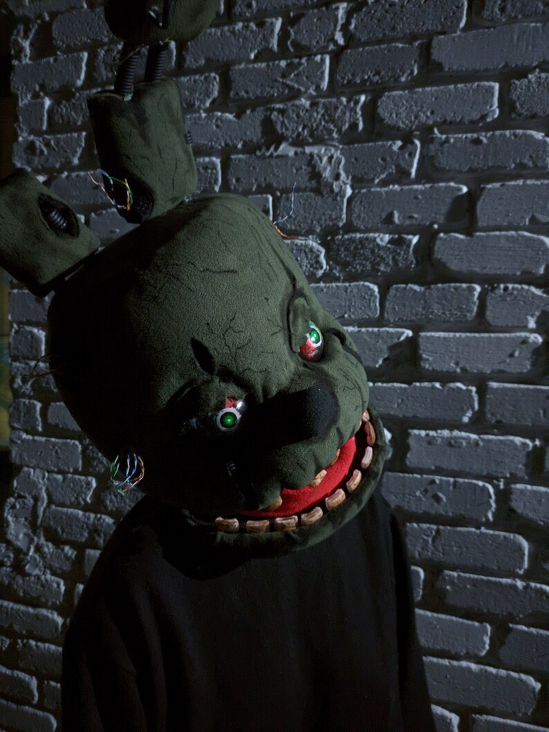 Springtrap Cosplay Five Nights at Freddy