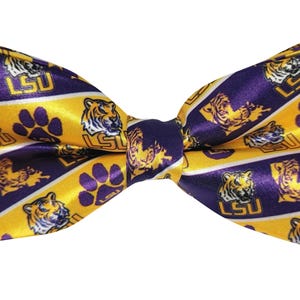 Pajarita de LSU – Pajarita hecha a mano de la Universidad Estatal de Luisiana para hombre – Regalo morado y dorado de los Tigers – Graduación, día de partido o ropa formal