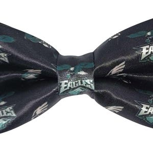 Philadelphia Eagles Bow Tie – Handmade Black NFL Bowtie for Men – Game Day Accessory – Eagles Fan Gift for Birthday, Tailgate & Wedding