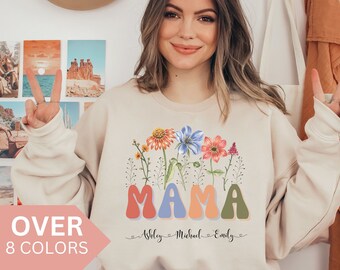 Personalisierte Mama Sweatshirt für Mama zum Muttertag, individuelles Muttertagsgeschenk für Mama, Retro Blumen Mama Shirt mit Kindernamen, Crewneck