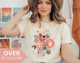 Floral Hand Peace Sign Shirt for Mother's Day Gift, Boho Peace Sign T-shirt for Her, Pink Wildflowers Tshirt for Mom, Cute Floral T shirt
