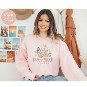 Sweatshirt voor kleuterjuf, shirt kleuterschool leraar regenboog, cadeau voor leraar kleuterschool, dierlijke trui kleuterjuf, shirt peuter afbeelding 6