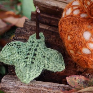 Knitting Pattern: Autumn Leaf & Decorations (PDF Pattern)