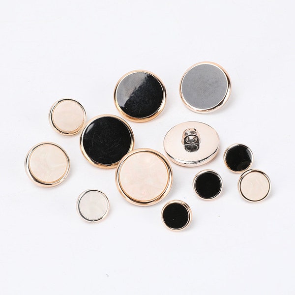 10 boutons plats en plastique noirs, dorés/argentés, tige blanche pour blazer/veste/manteau/pull