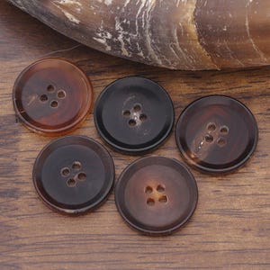 Natural Horn Buttons: Flat 4-Hole Sewing Button - Black & Brown (6 Pcs)