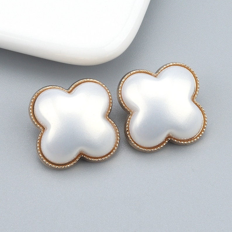 Metal White Satin Pearl Buttons-6Pcs Clover Star Pentagrams Button for Sewing-Blazer/Jacket/Coat/Sweater/Cardigan B-Clover