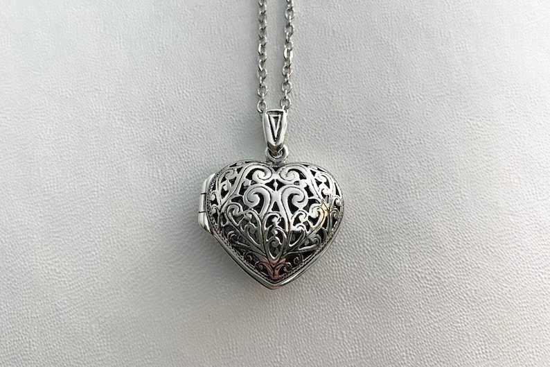 18ct Heavy Yellow Gold Plated Green Filigree Heart Locket - USA Made main image 0