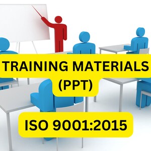 K&ouml;nnte beinhalten: Eine grafische Darstellung mit einer roten Figur an einem Whiteboard und blauen Figuren an Schreibtischen. Zwei gelbe rechteckige Banner zeigen den schwarzen Text: TRAINING MATERIALS (PPT) und ISO 9001:2015.