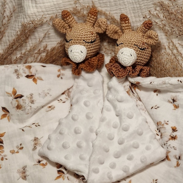 Doudou lange girafe pour bébé: Doudou au crochet, double gaze, fourrure personnalisable fait main - cadeau naissance/babyshower