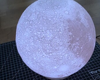 Moon with lighting (LED)