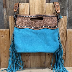 Pochette a tracolla turchese lavorata!