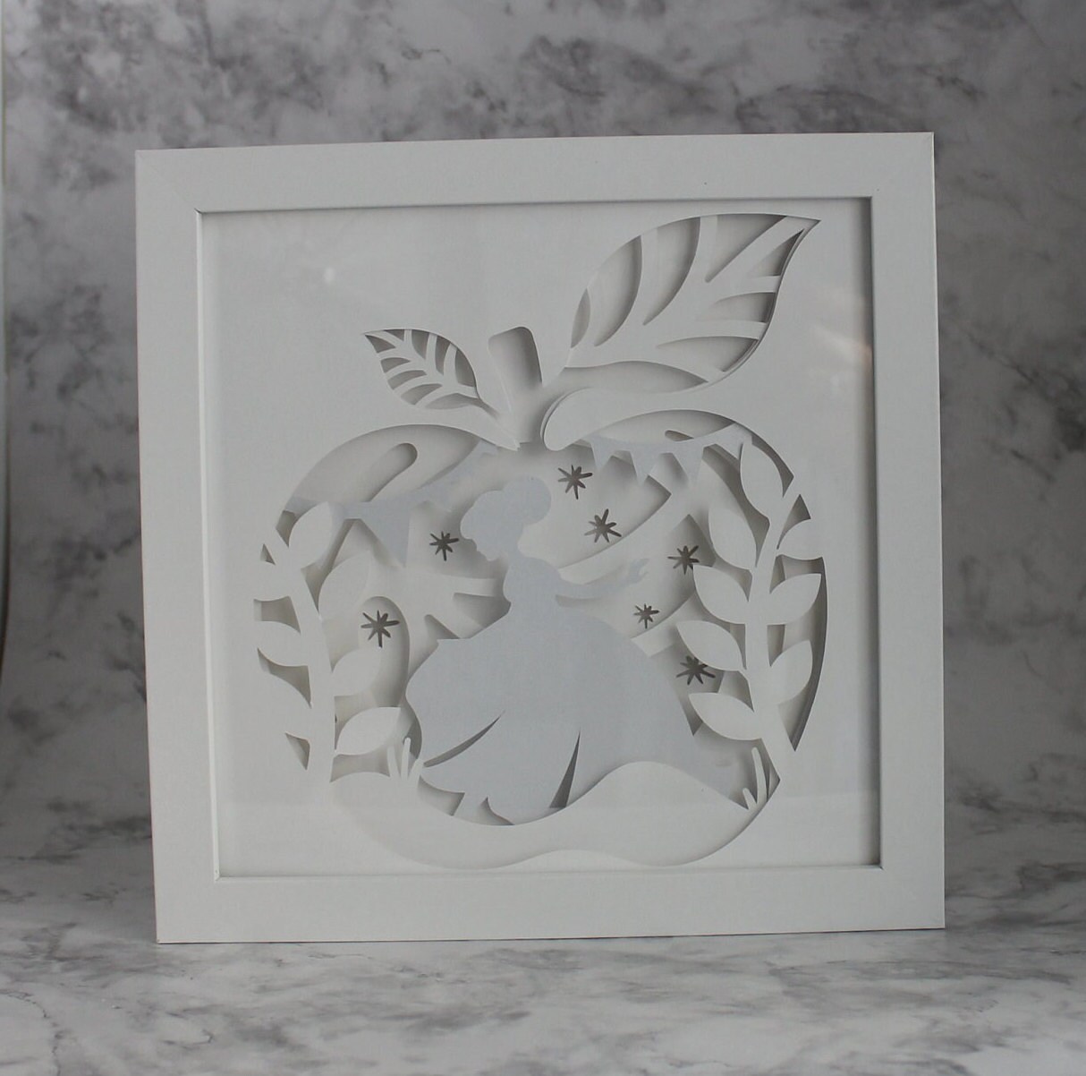 Snow White, Apple, Shadow Box, 3D Paper Art, Light Box, 3D Shadow Box ...