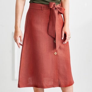Jupe portefeuille en lin, jupe en lin pour femme, jupe en lin avec ceinture, jupe trapèze en lin jupe en lin pour femme, jupe grande taille, jupe boutonnée image 2