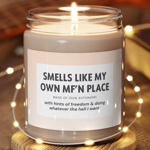 Housewarming Gift, Funny Homeowner Candle, First Apartment Decor, New Homeowner Gift for Friend, Smells Like Custom Label