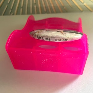 Rare Barbie Vintage 1989 Nostalgic Starburst Always a Lady Plantation Belle Novelty Collectible Button Pin image 3