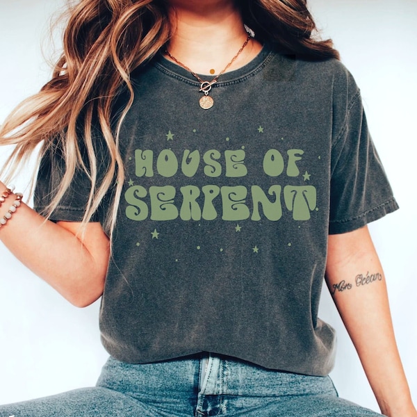 Retro House of Serpent Unisex Tee Comfort Colors® Hippie Wizard Malfoy Green House 70s Potter Merch Vintage Universal Oversized T Shirt