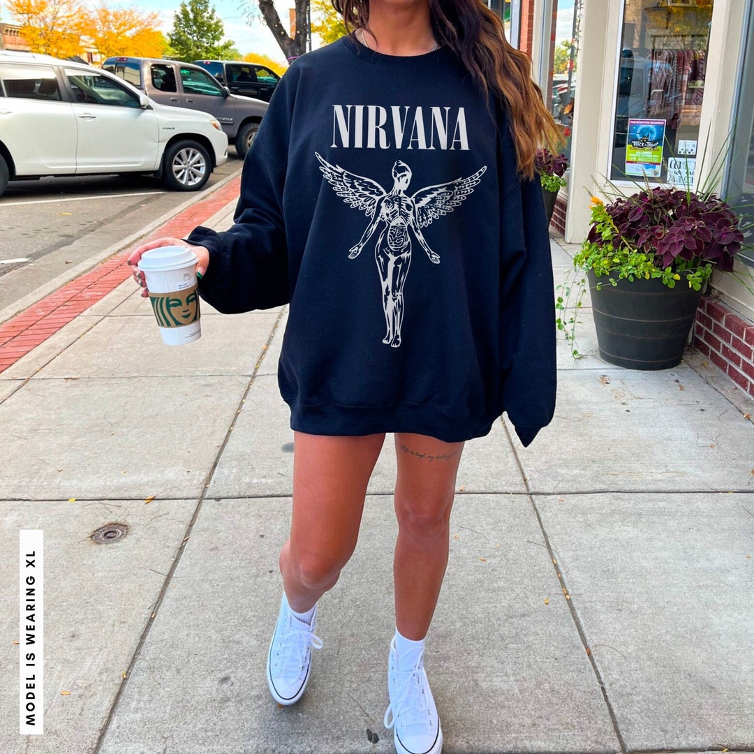 NIRVANA band sweatshirt, men's size M cotton pink type Vintage Second Hand
