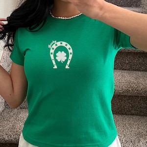 St Patrick&#39;s Day Hufeisen Baby T-Shirt Irisches Trendy Shirt für sie St. Paddys Tag Cowgirl Glück 90er Jahre Stil Tshirt St. Patty&#39;s Day Klee Top