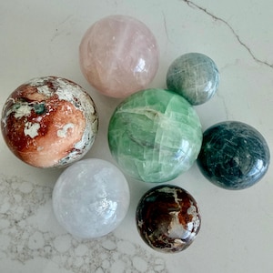 you get all 7 crystal sphere set total weight 4 pounds