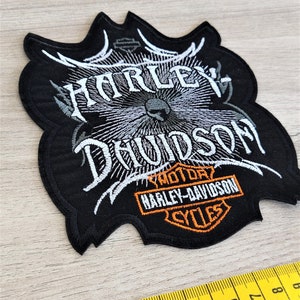 HARLEY DAVIDSON Aufnäher 12 cm x 14,5 cm zum Aufbügeln – Bar und Schild – Motorräder – Aufnäher auf Kleidung – Aufnäher zum Aufbügeln – Biker