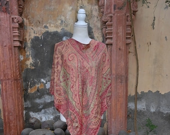 Poncho de lã de cashmere salmão: capa boho de malha reversível