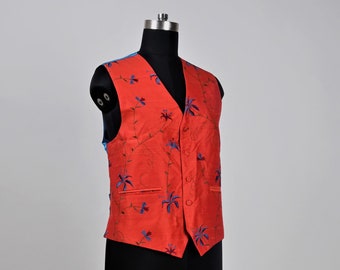 Chaleco de seda con bordado floral: chaleco de cuello en V hecho a mano