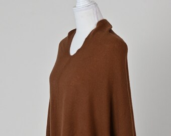 Poncho de lã de cashmere marrom-amarelado, capa de poncho de inverno, poncho feito à mão para mulheres, poncho de malha, roupas boho para mulheres, ideia de presente para ela