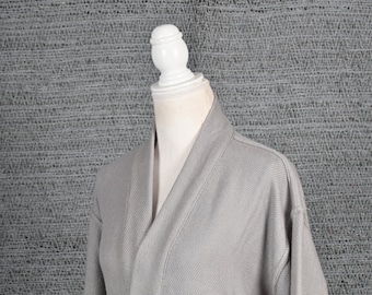 Cloud Grey Luxurious Dressing Gown, Vicuna Robe, Bath Robe, Lounge Wear, Kimono Robe, Authentic Peruvian Vicuña Fiber, Unisex, Gift Him/Her