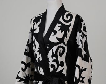 Black Velvet Kimono Robe: Elegant Bridal Party Dressing Gown