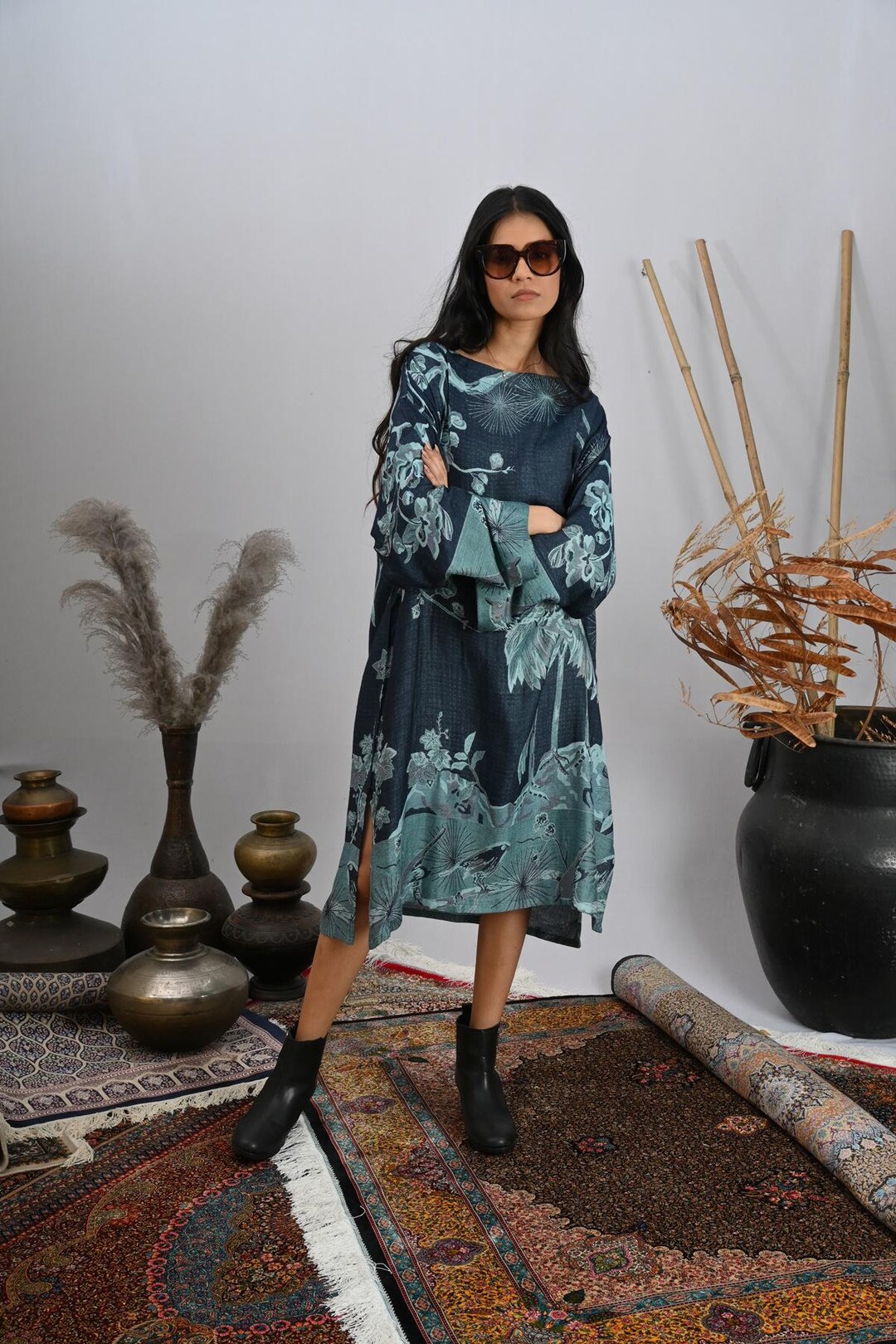 blue cashmere dress Silk Dress, Cashmere Dress, Midi Dress, Wedding Guest Outfit, Cashmere, Maxi Dress, Night Party Dress, Gift Her Color:Golden Roses sleeve dress from French Vintage Formal Dresses Black Fitted Rib Knit