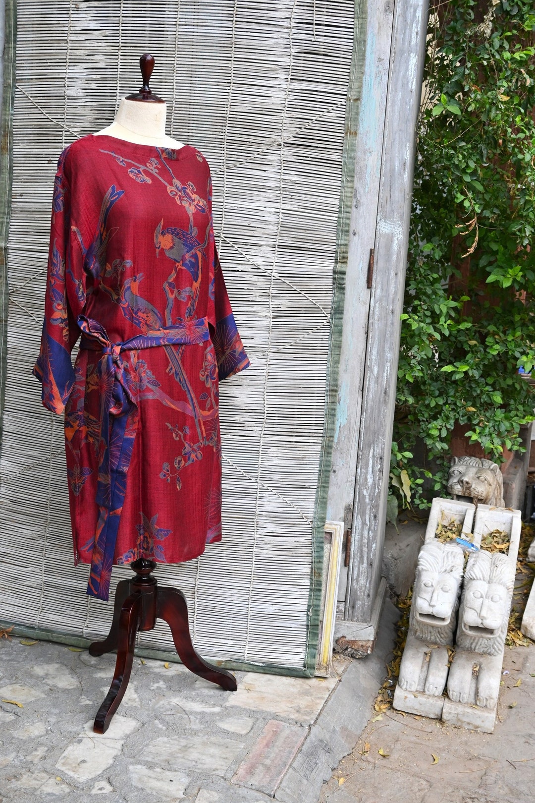 red silk kimono dress Kimono dress gown and string belt upcycled from Japanese kimono "shibori, red" Big Ribbon