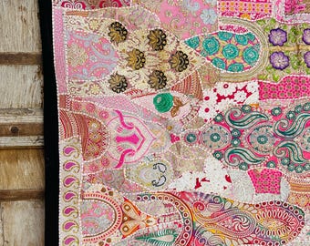 インドのタペストリー、マルチパッチワークビーズランナー、重厚な刺繍