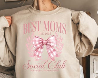Best Mom Social Club Sweatshirt - Gildan 18000 Sweater, Coquette Mom Gift, Mothers Day Sweater, Soft Girl Jumper, Unisex Sweatshirt