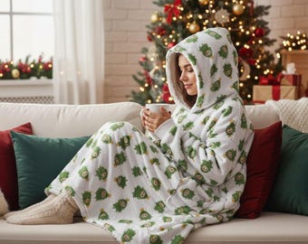 Christmas Hooded Blanket: Soft Polyester Fleece Throw