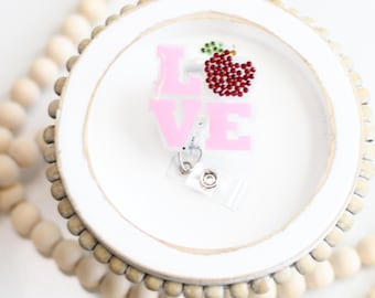Liebe Lehrer Abzeichen Reel, Apple Love ID Halter, niedlicher einziehbarer Clip für Schulpersonal